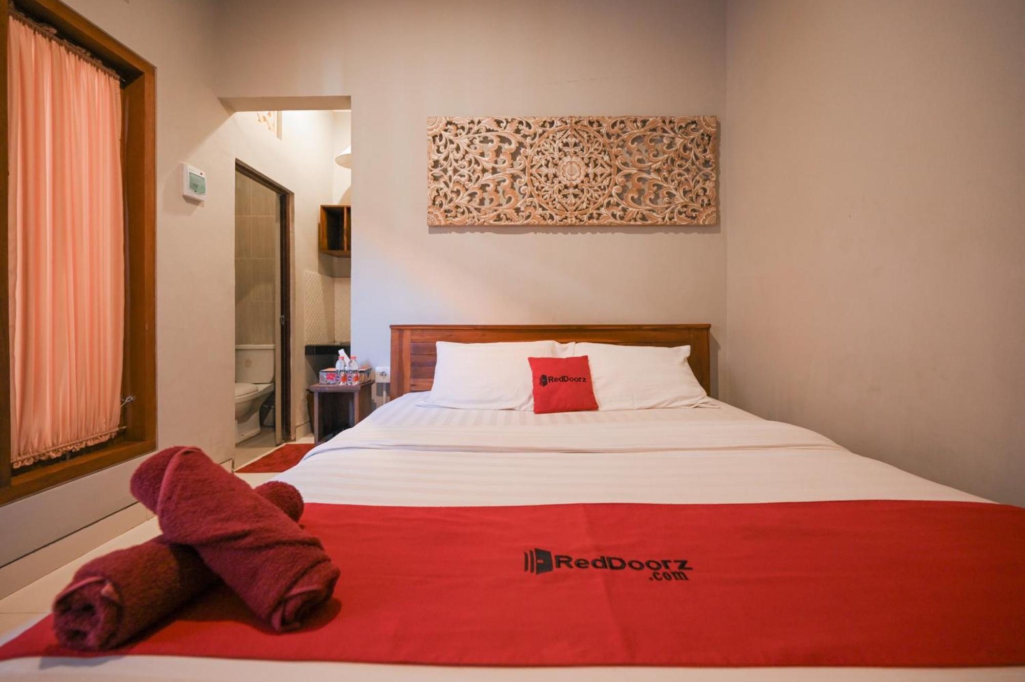 Reddoorz Near Mertasari Beach 2 Pesanggaran Exterior photo