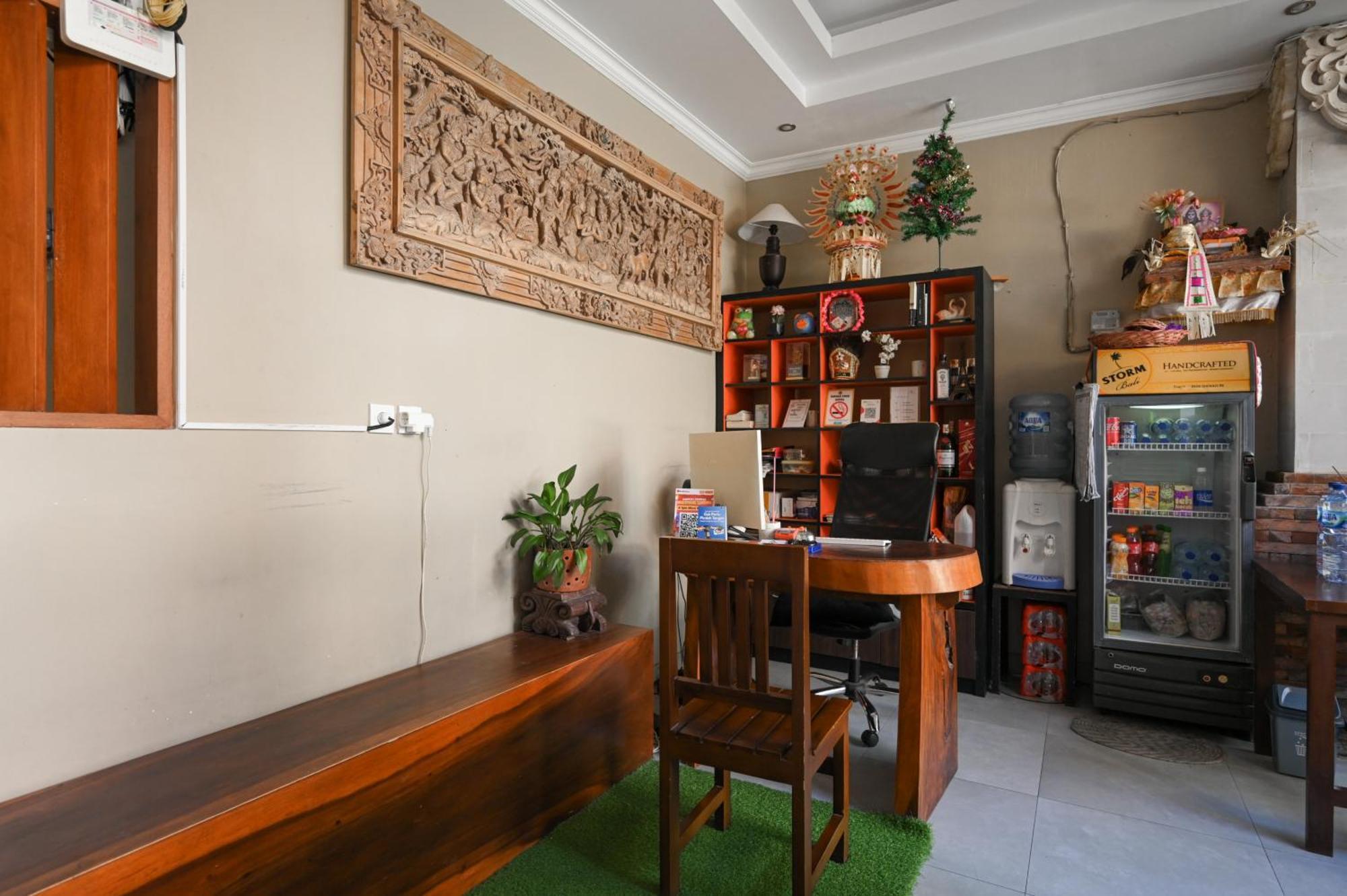 Reddoorz Near Mertasari Beach 2 Pesanggaran Exterior photo