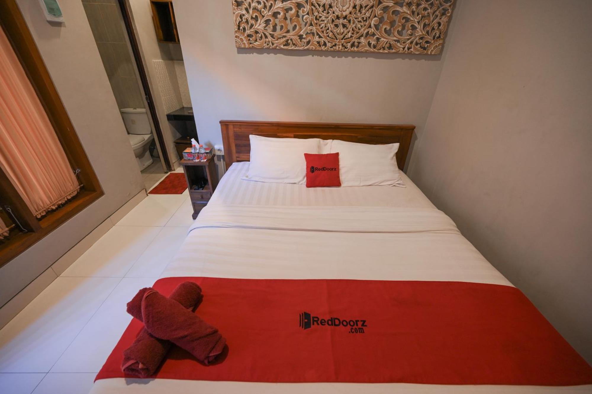 Reddoorz Near Mertasari Beach 2 Pesanggaran Exterior photo
