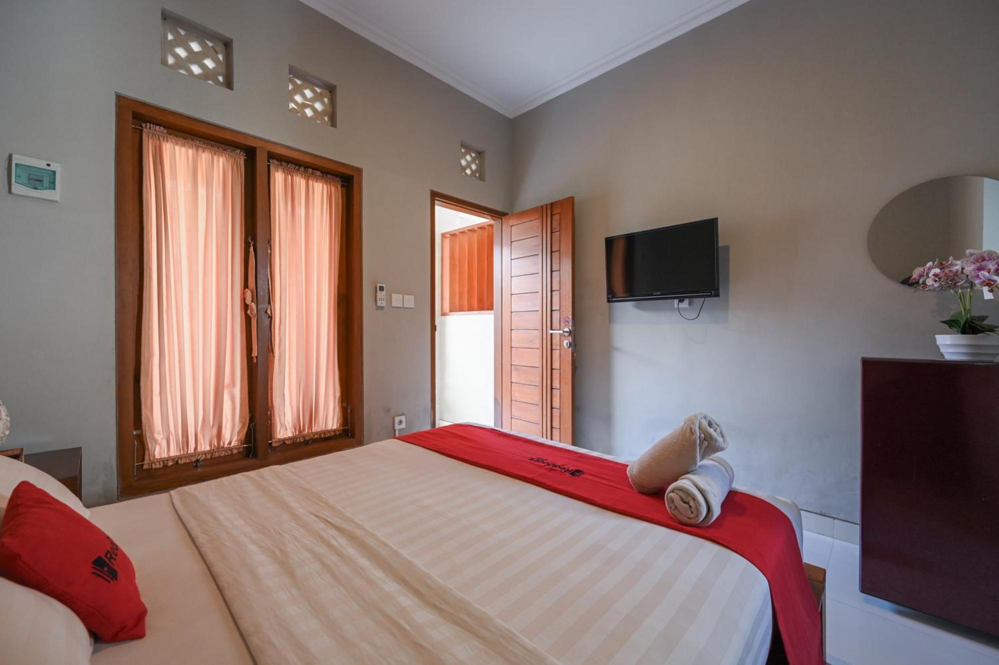 Reddoorz Near Mertasari Beach 2 Pesanggaran Exterior photo