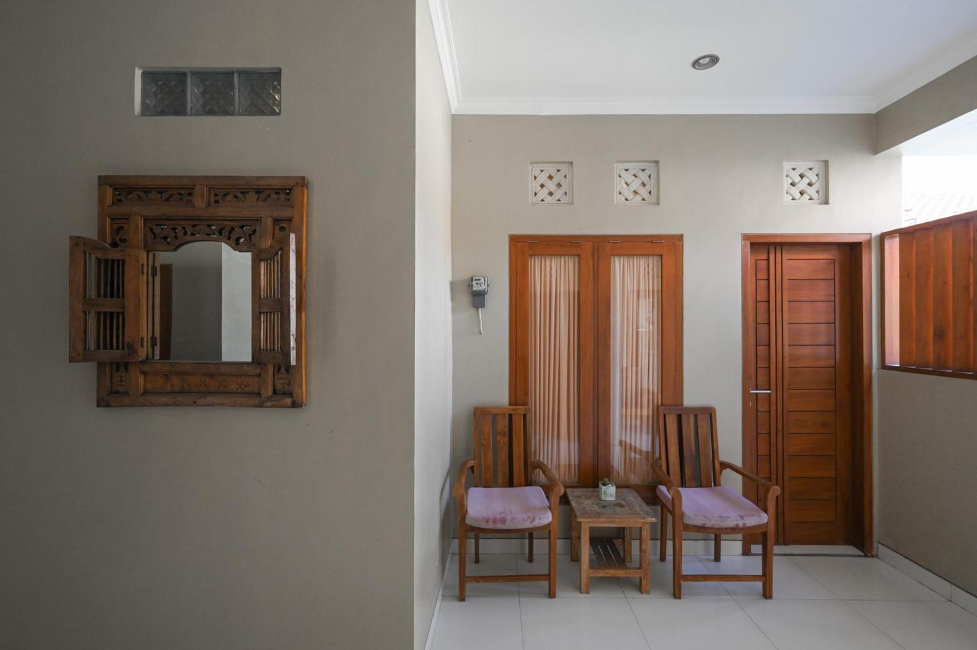 Reddoorz Near Mertasari Beach 2 Pesanggaran Exterior photo