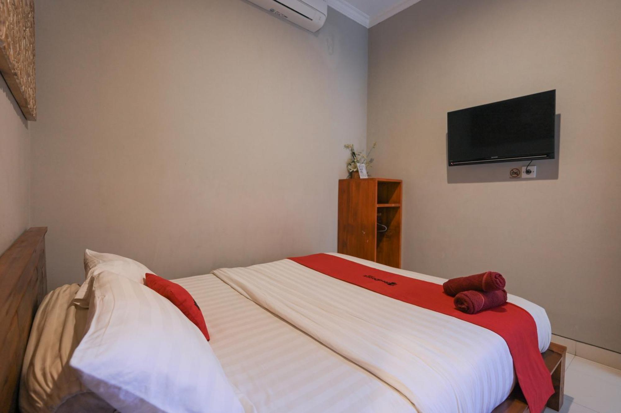 Reddoorz Near Mertasari Beach 2 Pesanggaran Exterior photo