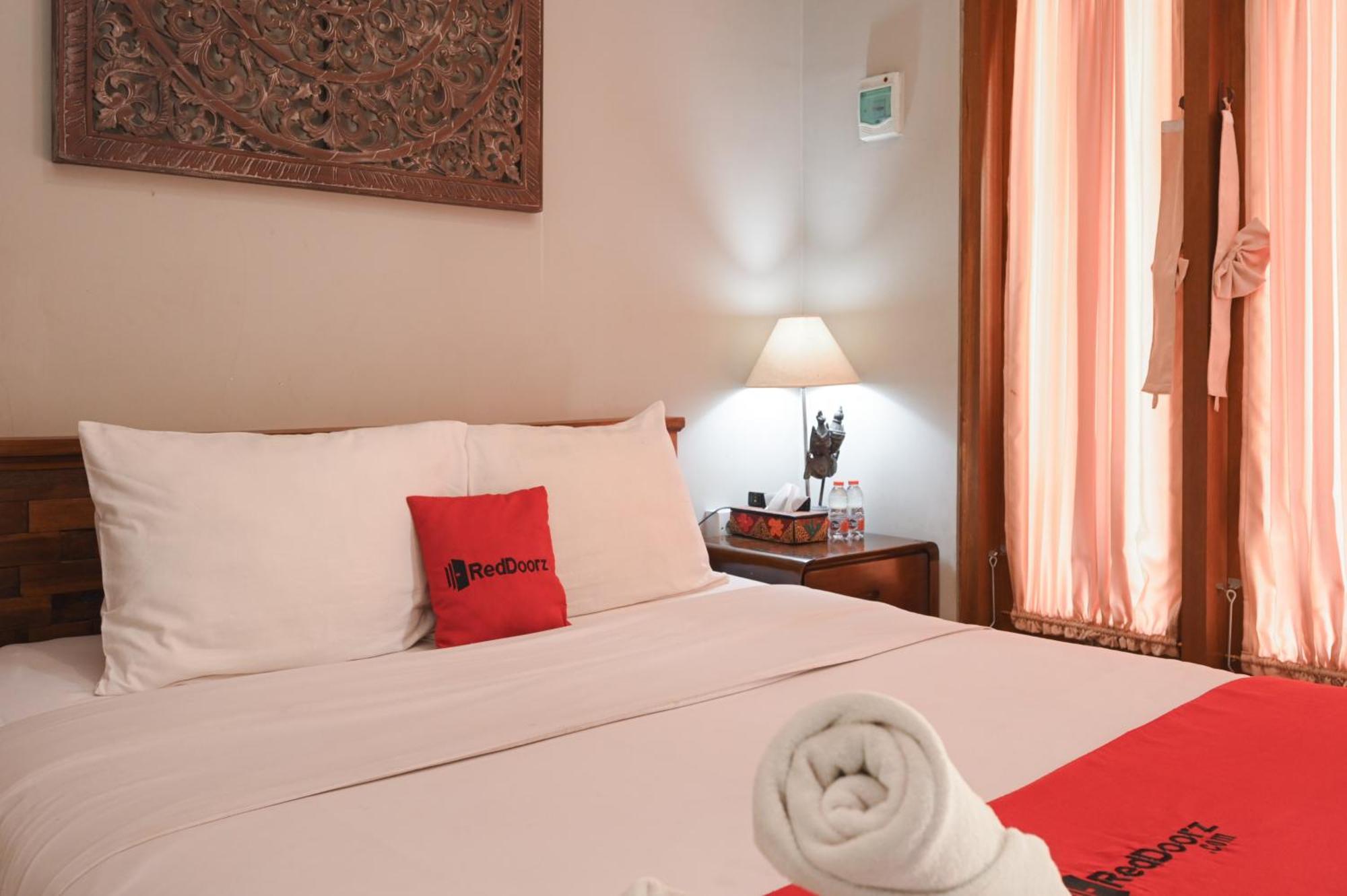 Reddoorz Near Mertasari Beach 2 Pesanggaran Exterior photo