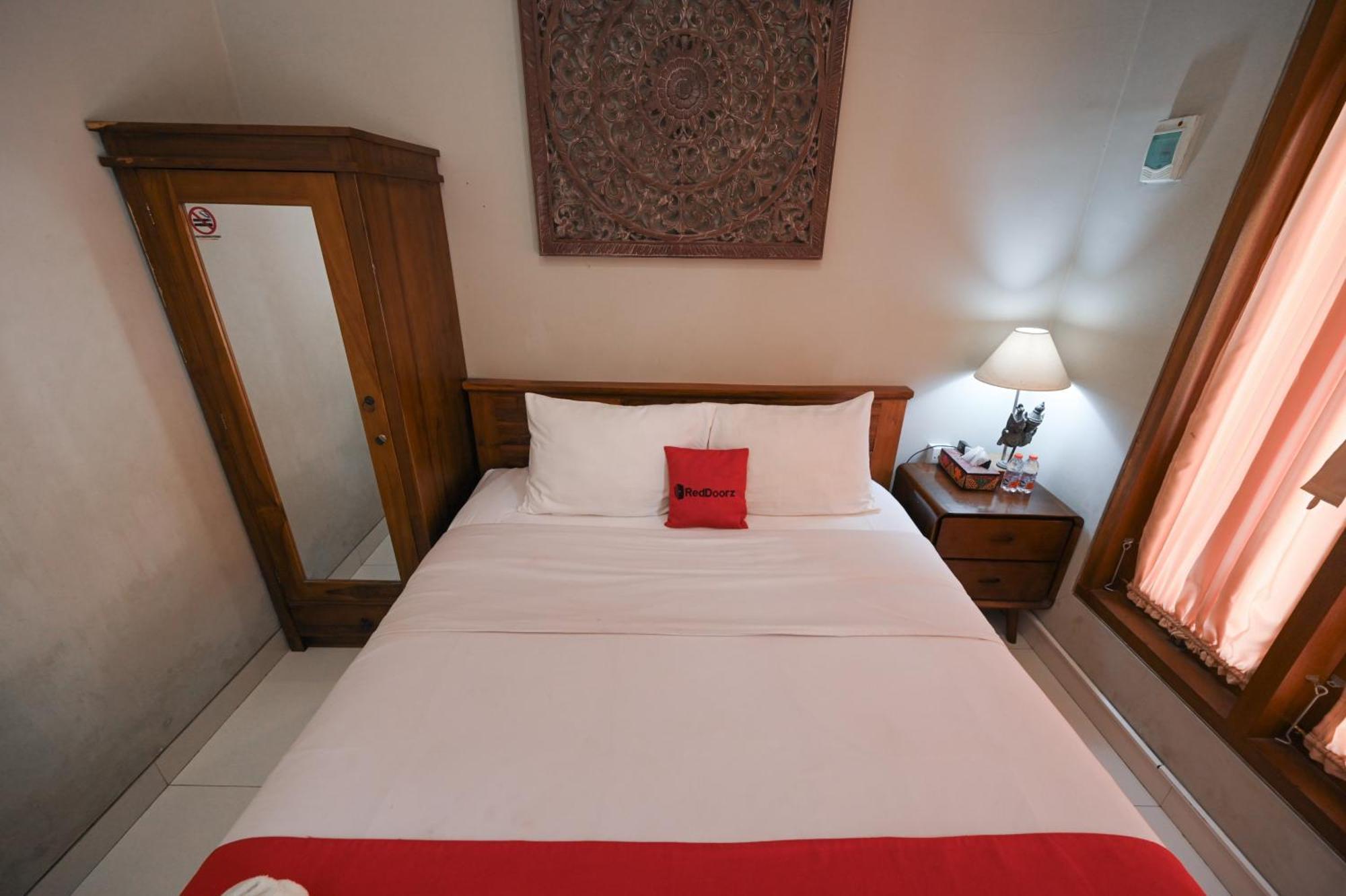 Reddoorz Near Mertasari Beach 2 Pesanggaran Exterior photo